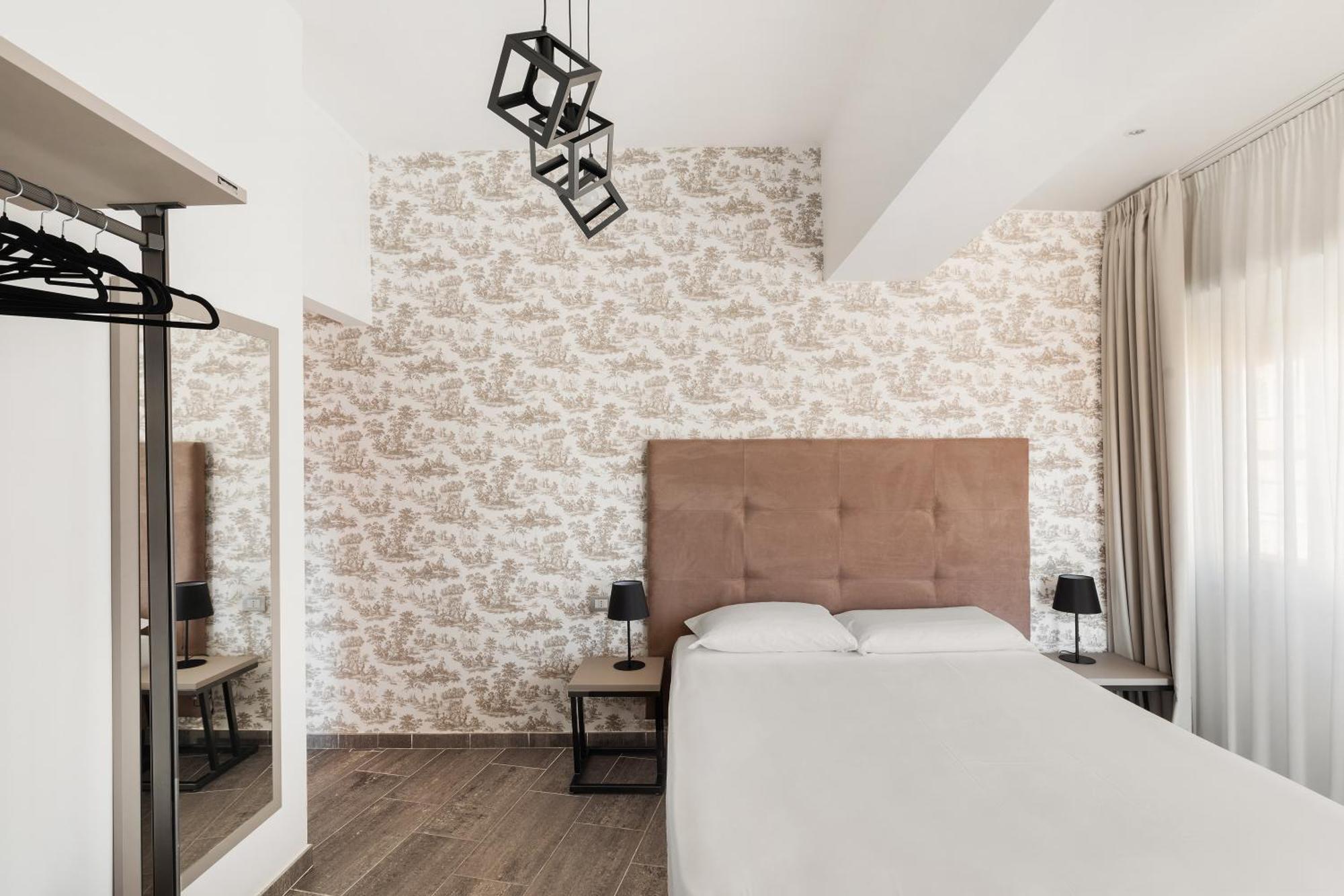 Adelante Rooms San Giovanni Roma Exterior foto